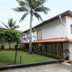 Olu Colombo Villa
